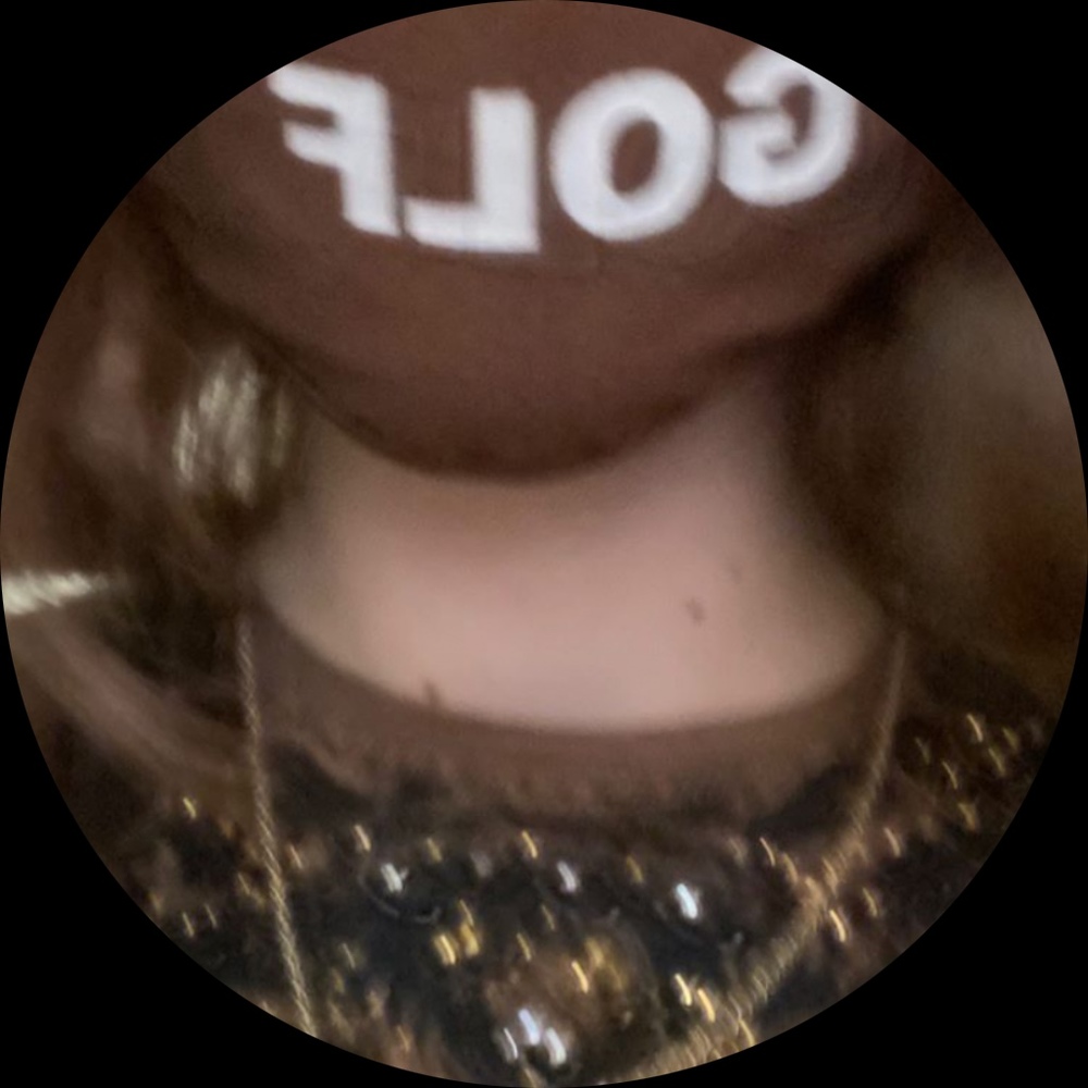 Meet your Posher, Leah